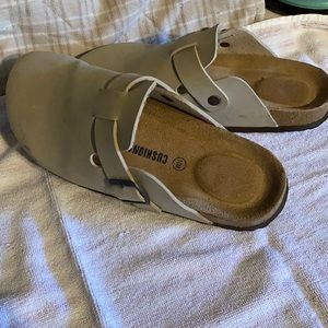 Cushioaire slides